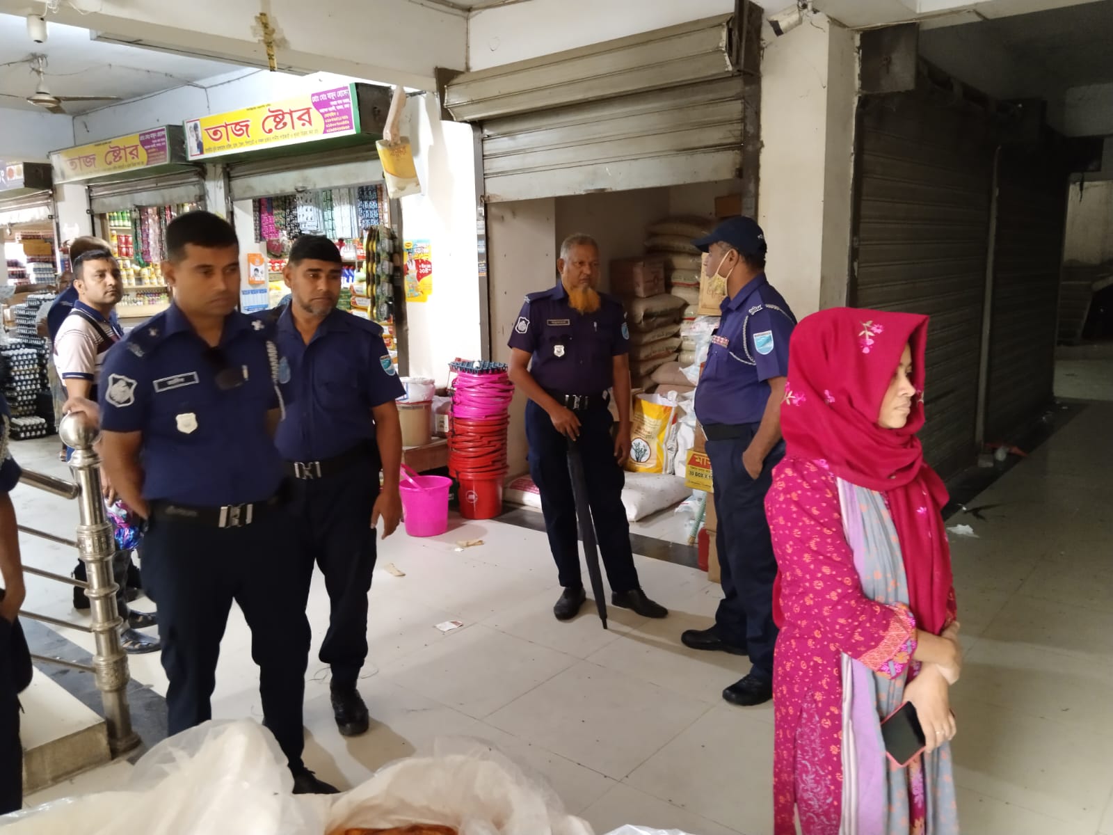 দূষণবিরোধী অভিযানে ৬৯৫ ইটভাটা বন্ধসহ ভিন্ন প্রতিষ্ঠানে জরিমানা করেছে মোবাইল কোর্ট